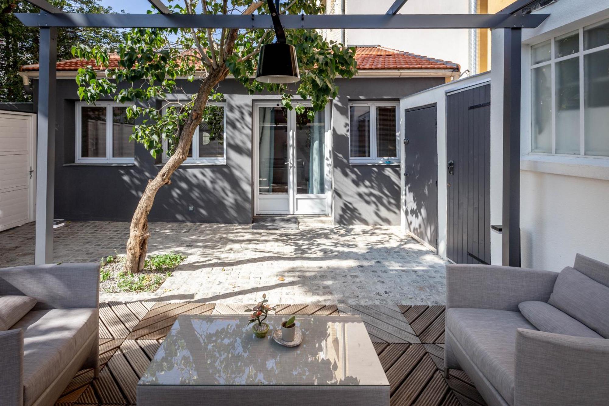 Lovely Little House With Private Garden In Paris Ivry-sur-Seine Exteriör bild