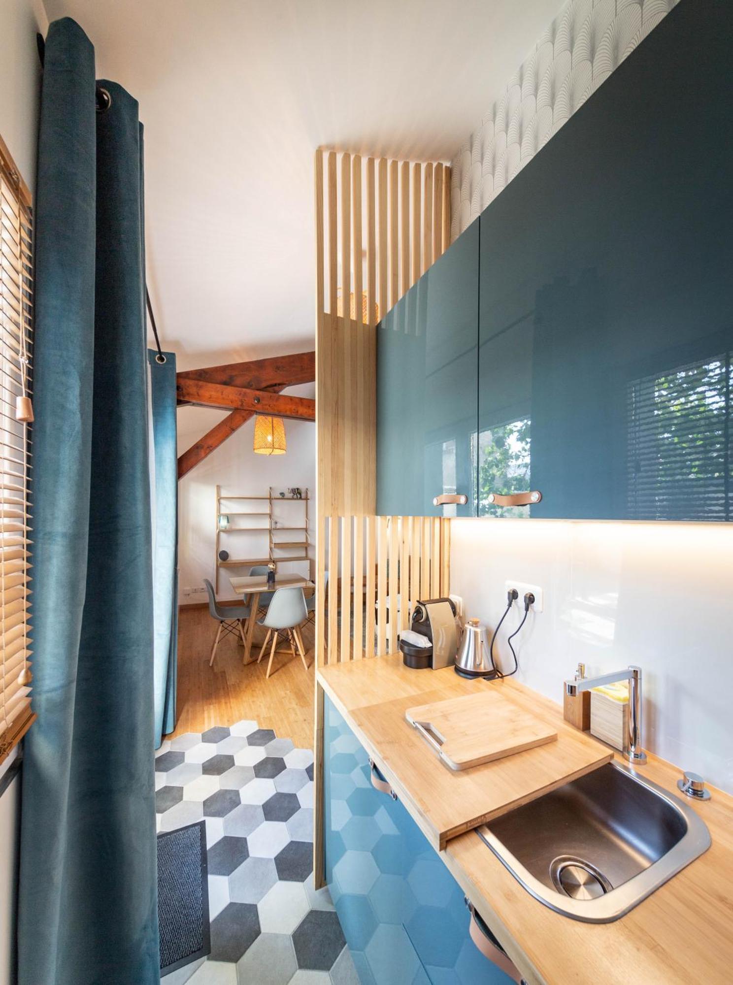 Lovely Little House With Private Garden In Paris Ivry-sur-Seine Exteriör bild