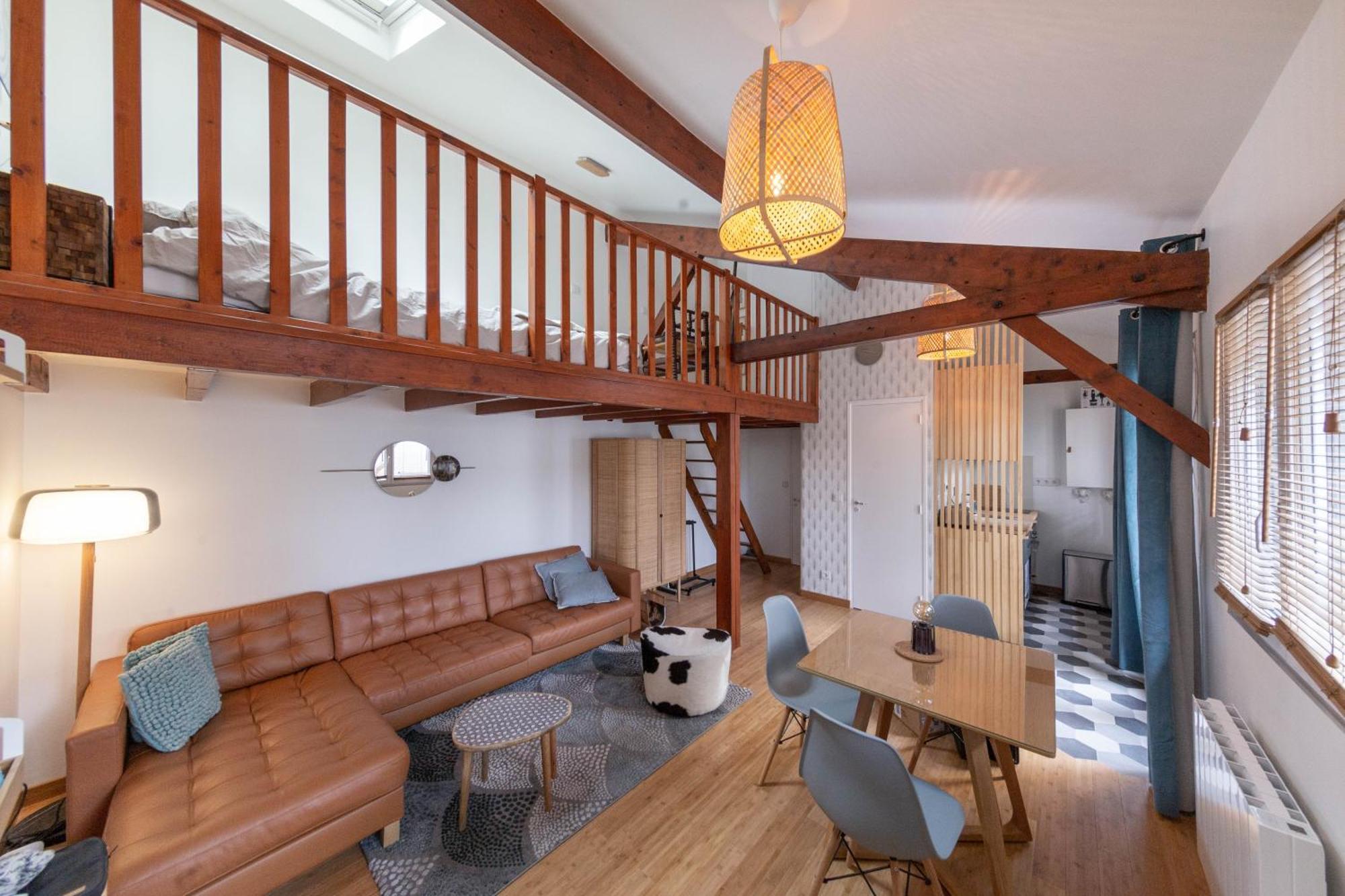 Lovely Little House With Private Garden In Paris Ivry-sur-Seine Exteriör bild